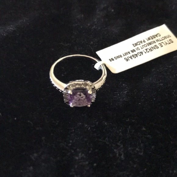 💍Victoria Townsend
Sterling Ring - Picture 5 of 5